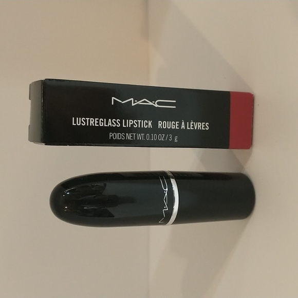 ❤️ MAC Lustreglass Lipstick Color "Lady Bug" 🐞Host Pick! - Picture 2 of 4